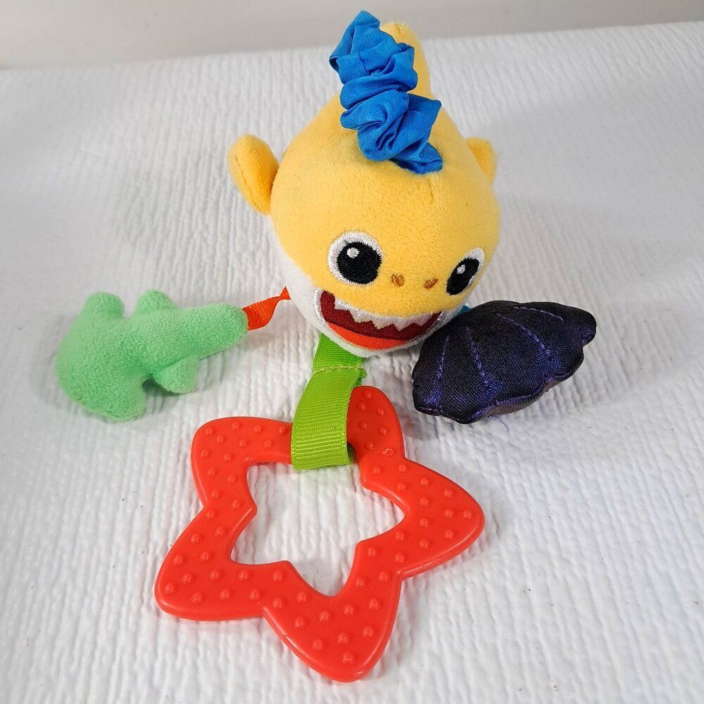 Pinkfong Baby Shark Smartstudy vibrating‎ plush baby crib car seat pull Toy Yume